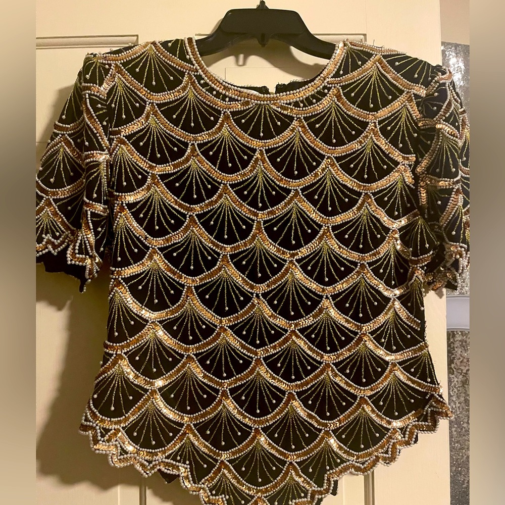Laurence Kazar New York sequence size Xl.. please a message for questions
